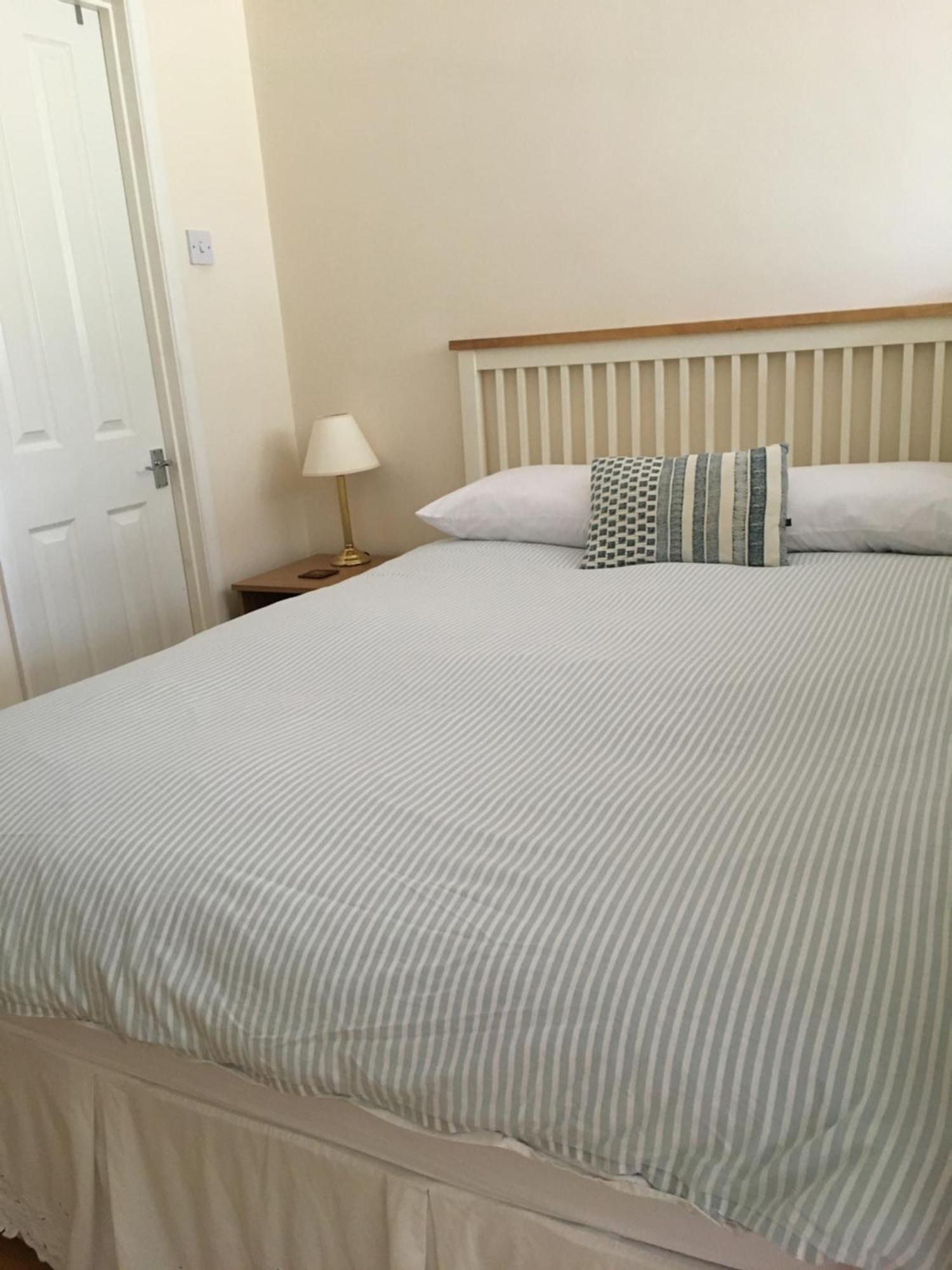 Stay On The Grounds Of This Beautiful Manor House Wimborne Minster Esterno foto